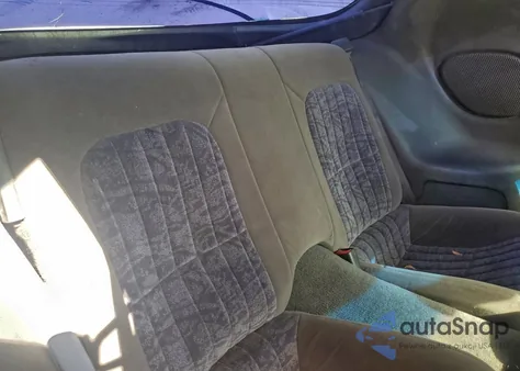 2000 Chevrolet Camaro из США, поврежденный, VIN 2G1FP22K7Y2129484